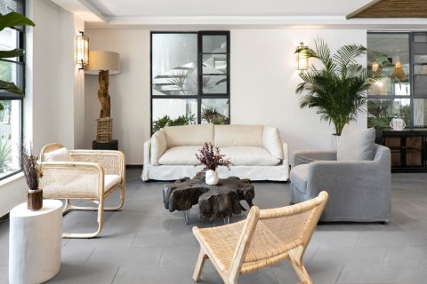 东江湖半岛假日酒店