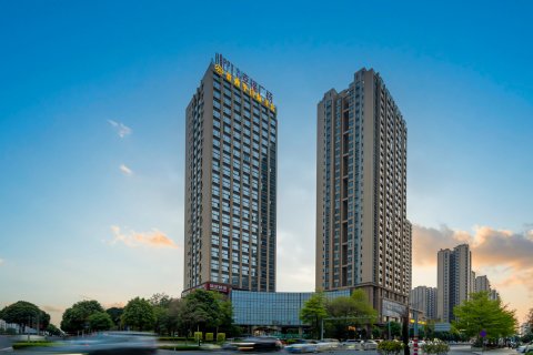 新西里国际酒店(玉林万达园博园店)
