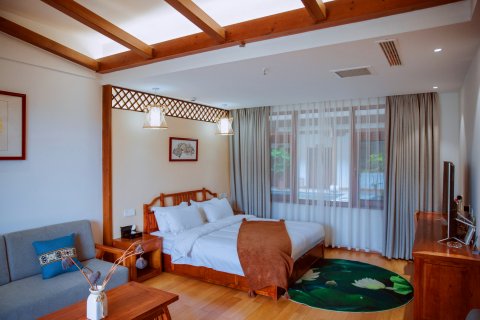 普者黑品乡阁和院美宿(青龙山码头店)