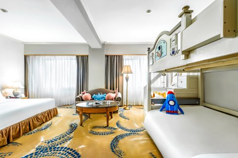 成都总府皇冠假日酒店