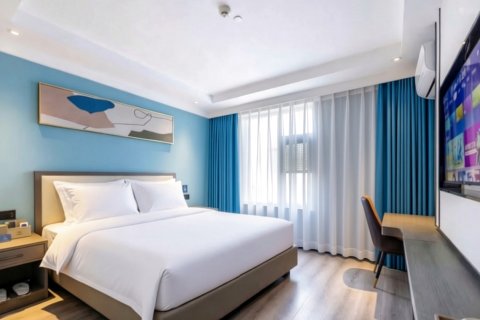 坤逸·精品酒店(兰州中山桥西关地铁站店)