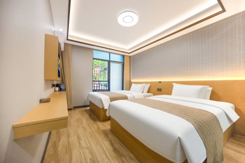 宜智美居（公园前地铁站店）