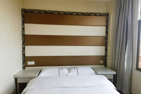 宸隆宾馆(衡阳高铁店)