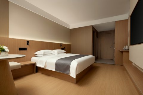 靖江大酒店（杭州萧山机场永盛路地铁站店）