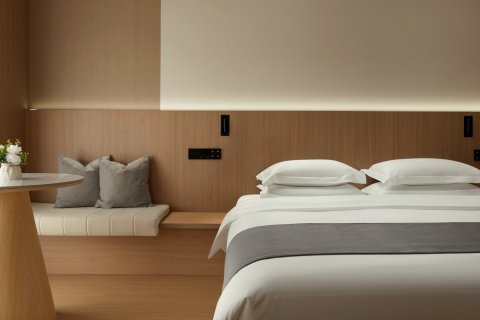 靖江大酒店（杭州萧山机场永盛路地铁站店）