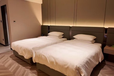 H慕枫酒店(许昌六一路胖东来时代广场店)