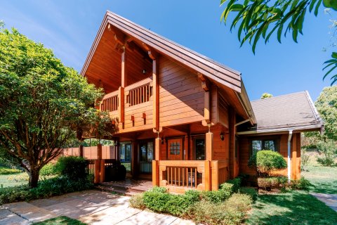 弥勒太平湖森林木屋酒店