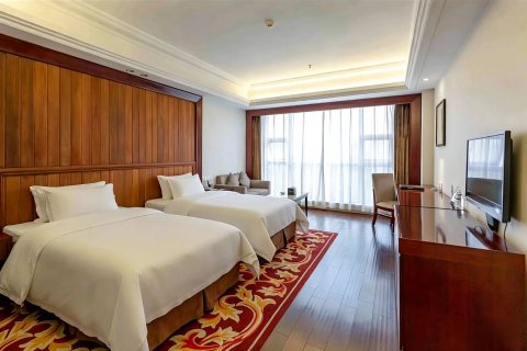 天下凤凰大酒店