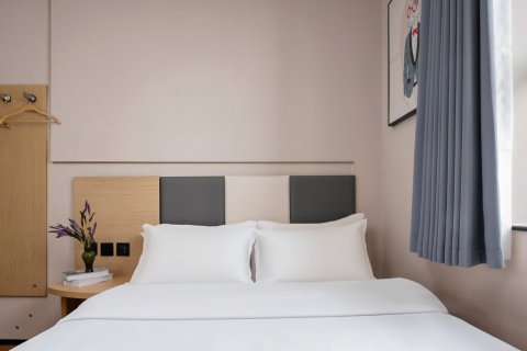 银座佳驿酒店(青岛火车站栈桥中山路店)