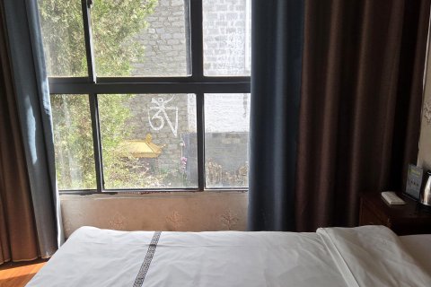 拉萨藏陶坊客栈（大昭寺八廓街店）