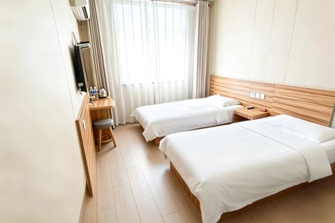 雅客e家快捷酒店(石家庄鹿泉店)
