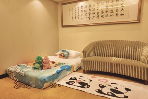 泰安绿发东尊华美达广场酒店