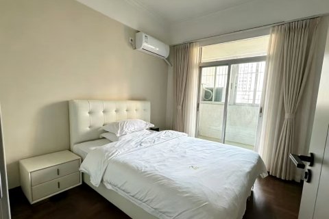 柏邻鸟·民宿(万象城龙眼路美食街店)