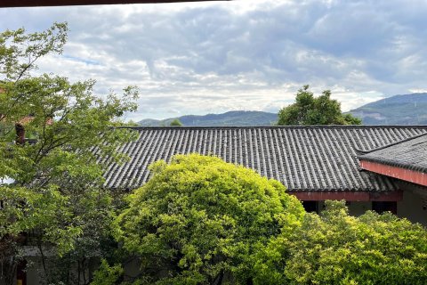 丽江康年丽水阳光酒店(束河古镇店)