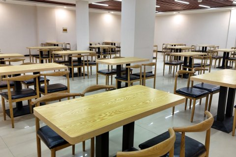 大柴旦丰瑞四季酒店(翡翠步行街店)