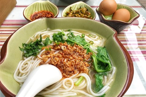 腾冲大花猫客栈(和顺古镇店)