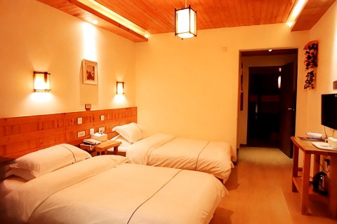 泸沽湖云旅观湖客栈(大落水码头店)