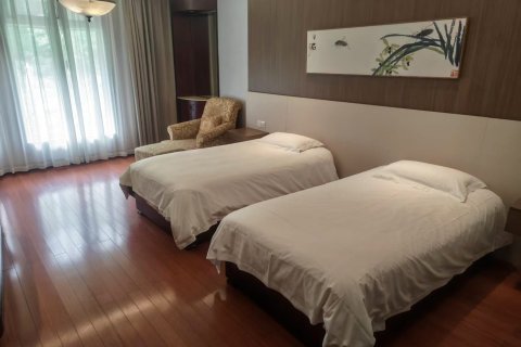 杭州蓝天清水湾酒店(西湖雷峰塔店)