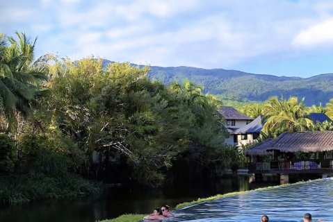 三亚亚龙湾五号度假别墅酒店
