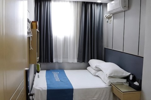 如家华驿精选酒店(广州火车站钟表城店)