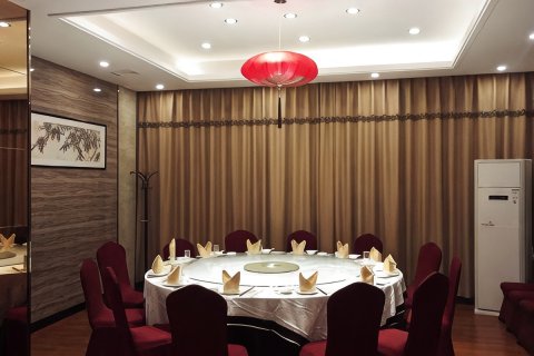 南都宾馆(南阳火车站新华城市广场店)