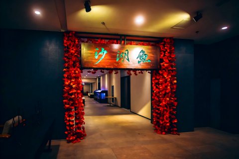 赤峰玉龙沙湖集装箱温泉酒店
