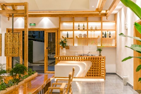 香格里拉云隐三秋客栈(独克宗古城店)