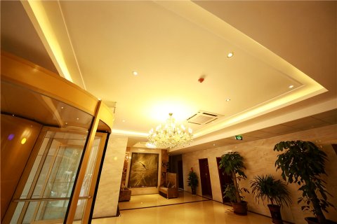 速8酒店(烟台莱州汽车站文化西街店)