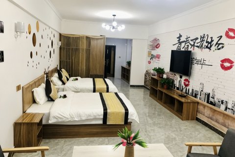 仟艺甄选民宿(开封鼓楼广场店)
