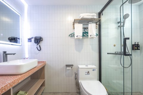 海口凯莱雅S酒店(农垦中学海垦花园夜市店)