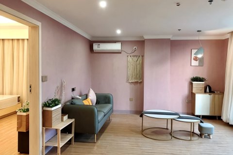 铂睿酒店(化州火车站店)