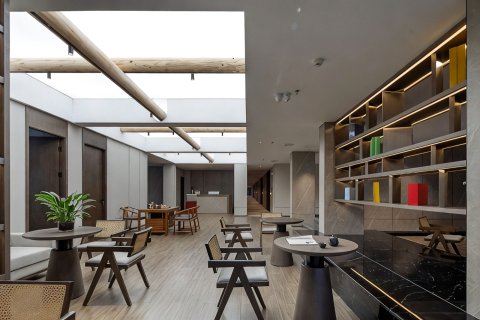 婺源瑞怡星江湾假日酒店(弦高古城朱子步行街店)