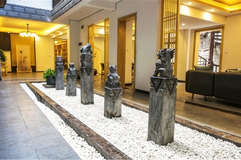 凤凰悦见雅院江景客栈