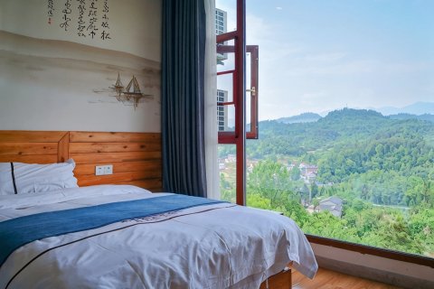 慈利峡谷湾·全景客栈