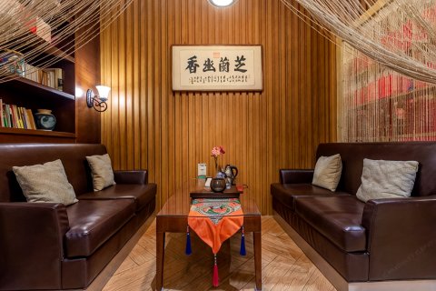 西山酒店(太原柳巷钟楼街店)