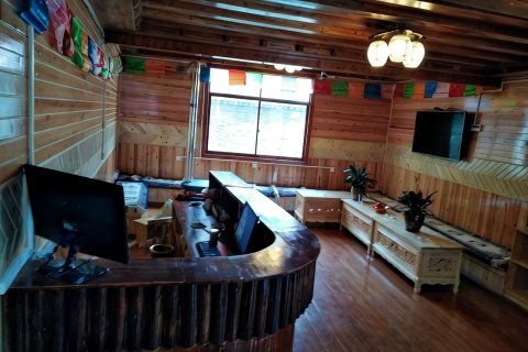 香格里拉往来客栈(独克宗古城店)