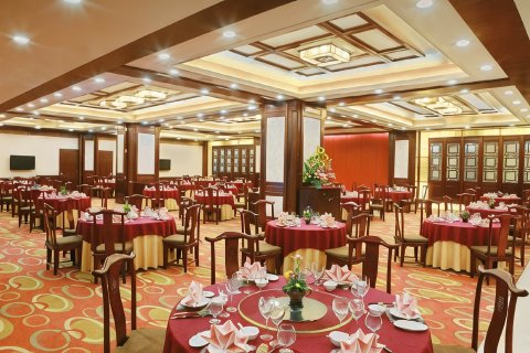汕头君华海逸酒店(龙眼南路美食街万象城店)