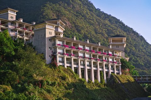 广州碧桂园金叶子温泉度假酒店(白水寨店)