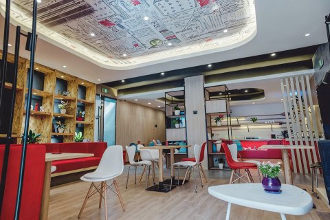 宜必思酒店(延吉延边大学网红墙店)