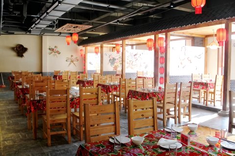 虹溪谷温泉假日酒店