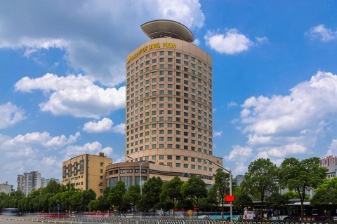 武汉五月花大酒店(黄鹤楼中南路地铁站店)