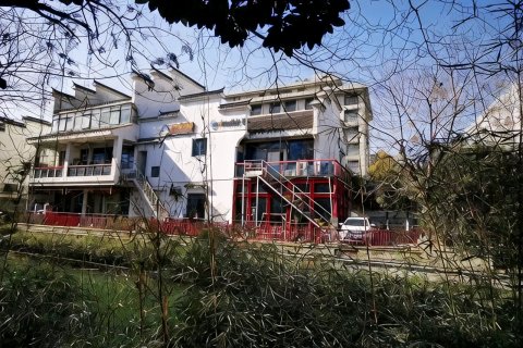 土丁青年旅社(南京夫子庙秦淮河畔店)