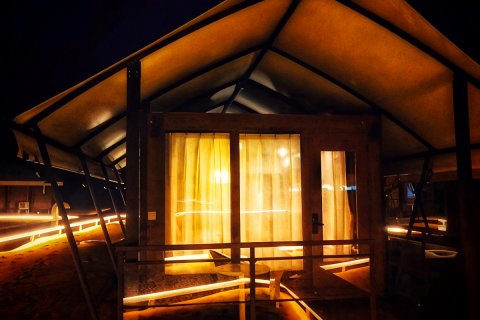 中卫沙漠星星酒店