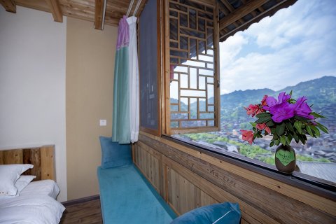 陌上花开·VG天空之境全景美宿(西江千户苗寨观景台店)