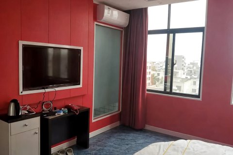 临高铂金主题酒店
