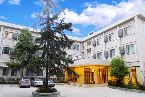 锦江之星(成都杜甫草堂省骨科医院地铁站店)