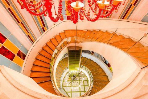 锦州阳光假日酒店(中央大街凌河夜市店)