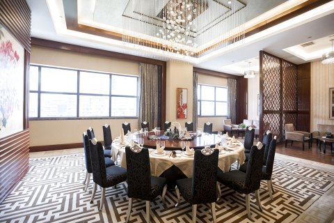 兴义富康国际酒店(桔山广场梦乐城购物中心店)