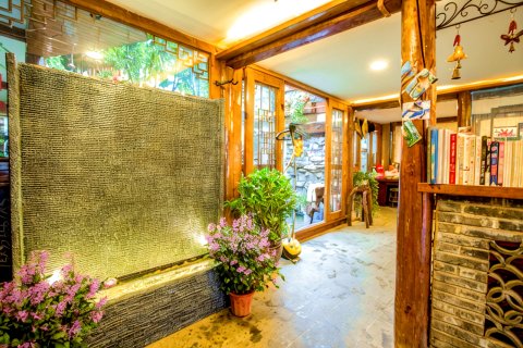 丽江大研古城五一街花前月夏客栈