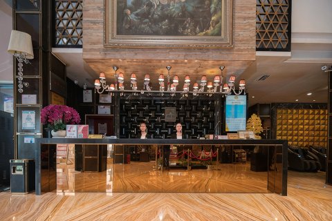 夏日康桥酒店(贵阳白云欢乐世界店)